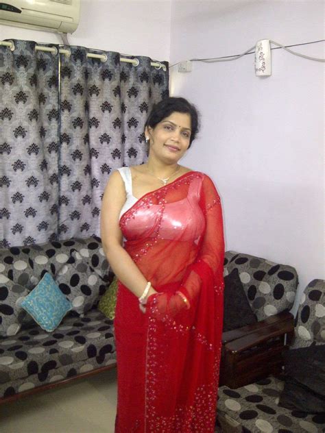 desi sexy aunty|Free Desi Aunty In Saree Hot Photos